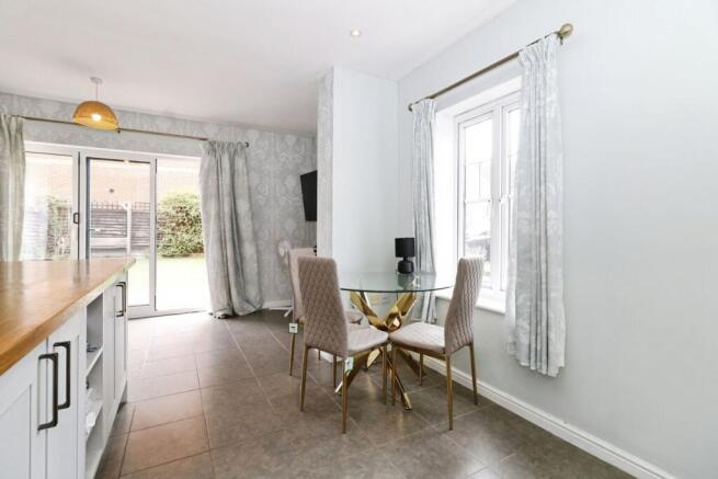 Thornlea, Altrincham, WA15 photo 4