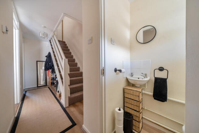 1436632-9-69d5536...