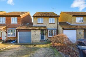 59, Beverley Gardens, St. Albans AL4 9BJ
