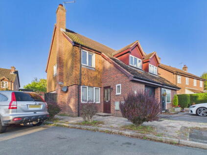 Earlswood Close, Horsham, West Sussex
