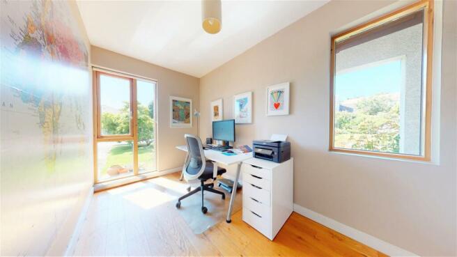 Study/5th Bedroom