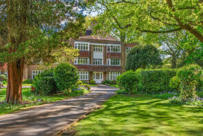 48, Imber Close, Esher KT10 8ED