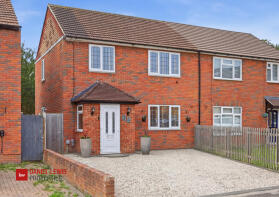 62, Roydon Close, Loughton IG10 3DN
