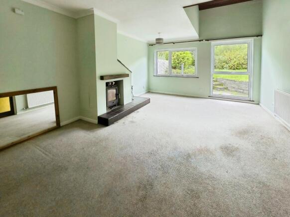 F8150a01-OBERON-14 T202509291401.jpg