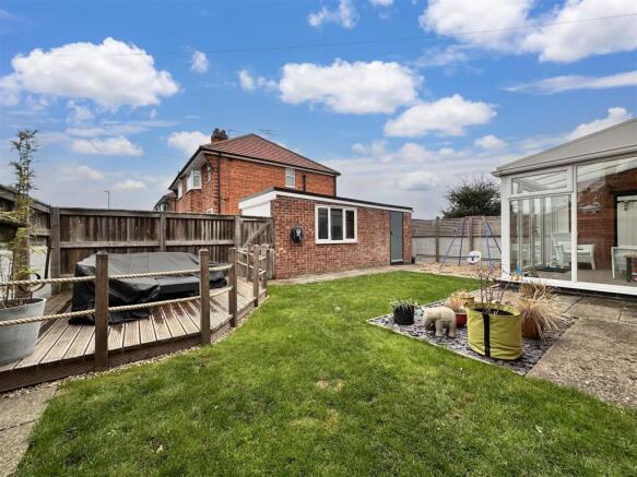 Rear Garden 120