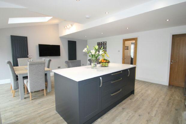 Dining Kitchen Area