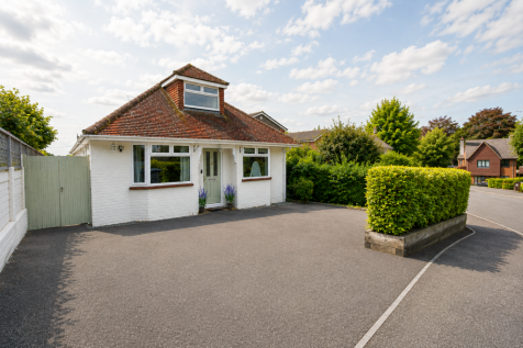 Hazell Road, Farnham, GU9
