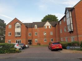 Flat 12, Radnor House, Rembrandt Way, Reading RG1 6QP