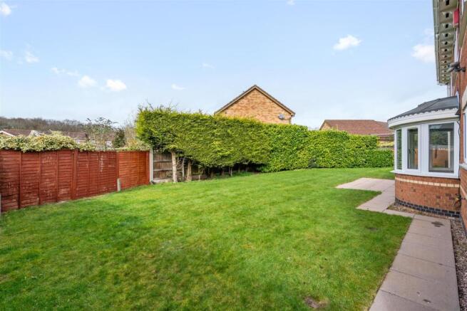 25 Rothwell Drive_7.jpg