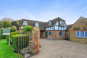 110 Corner Cottage, Denham Lane, Gerrards Cross SL9 0QJ