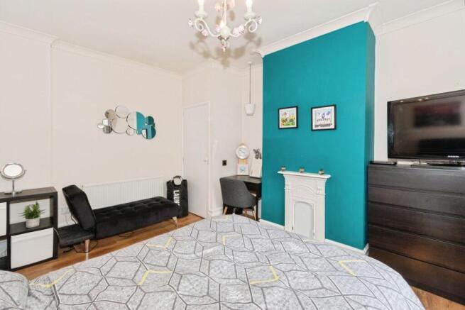 3 bed Terraced for sale Image 9