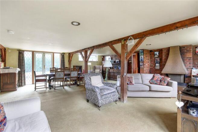 Sitting/Dining Room