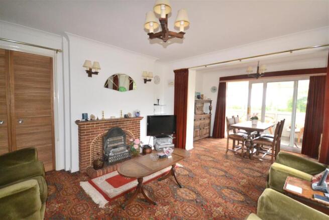 Sitting / Dining Room