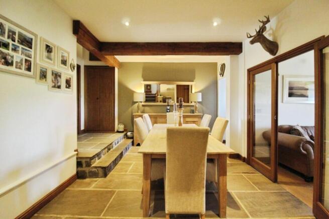 3 bed Terraced for sale Image 7