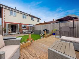 2, Maes-y-felin, Caerphilly CF83 3NH