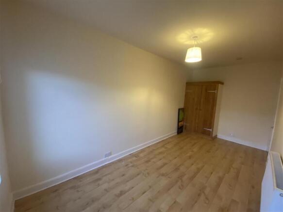 2 bed End of Terrace to rent Image 11