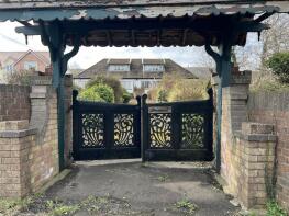 1, Birchwood Bungalows, Hirwaun Road, Hirwaun CF44 9HP