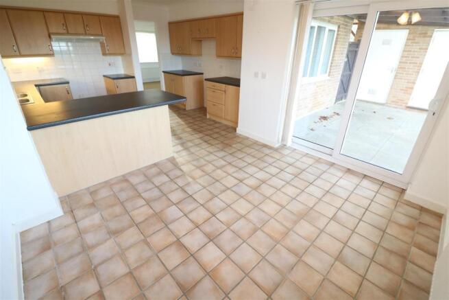 Kitchen/Breakfast Ro