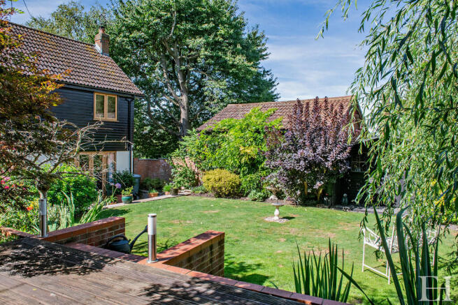 8616740-exteriorW...