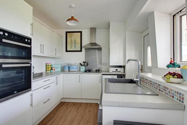 2 bed Terraced for sale Image 8
