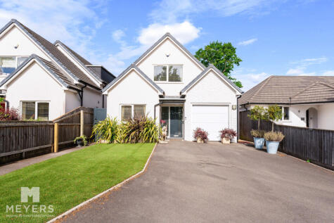 Dudsbury Road, Ferndown, BH22 8