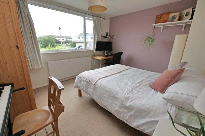 3 bed Semi-Detached for sale Image 7