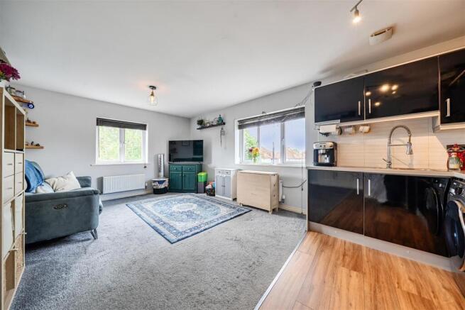 Living/Kitchen