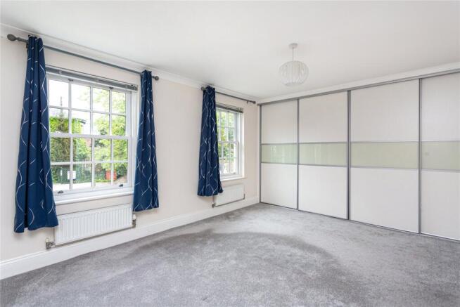 4 bed Terraced for sale Image 6
