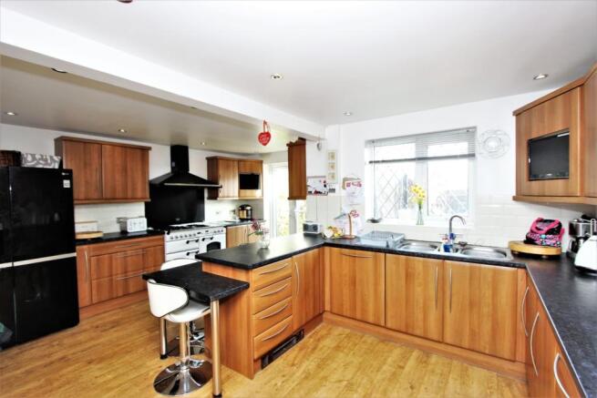 Kitchen / Breakfast