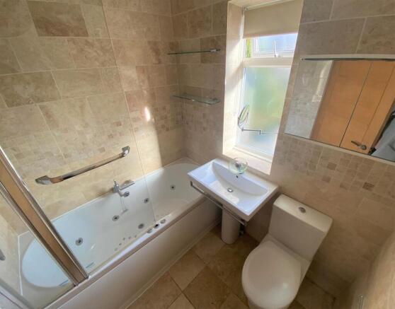 bathroom. new.jpg