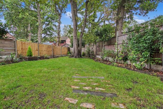 Rear Garden - d.JPG