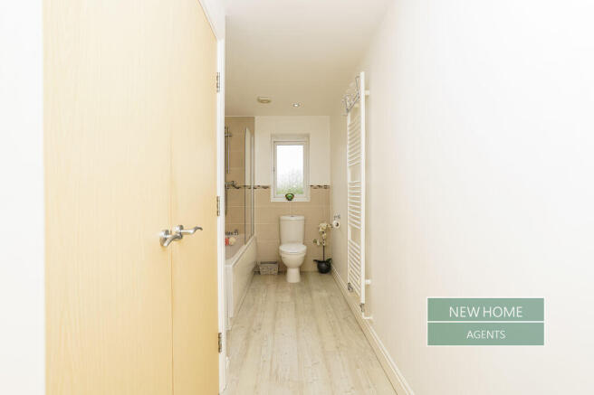 2 bed Flat for sale Image 12