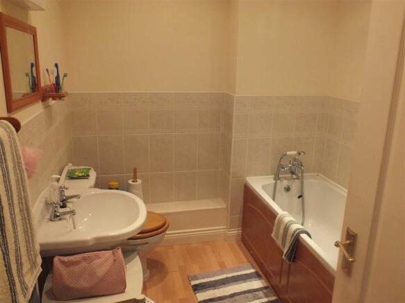 Photo 8