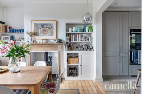 Wellsway, Bath, BA2