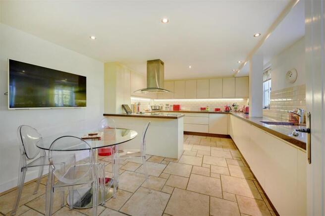 Kitchen/Breakfast Room