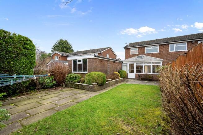 156 Thornham Drive External-4.jpg