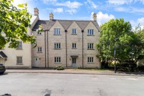 Flat 2, 12, Fry Close, Cirencester GL7 1HX