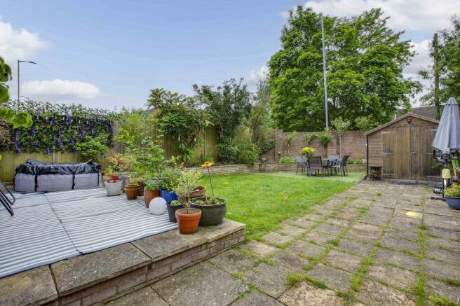 14 Stapleton Close, SL7 1TZ (LOW RES)-18