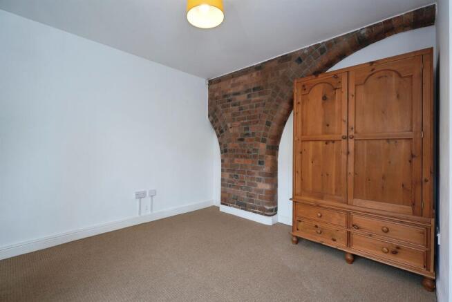 2 bed Apartment for sale Image 7