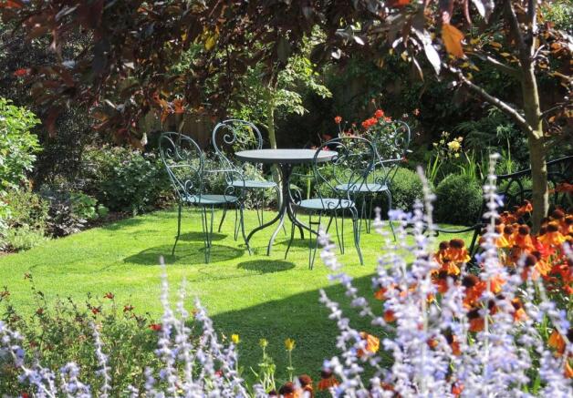 Garden 3 Brochure 6.