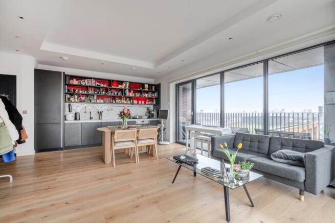 1415704-7-6996177...