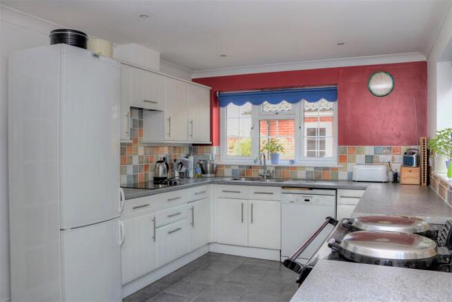 Kitchen / Breakfast