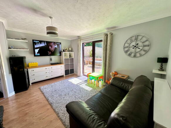 Photo 3