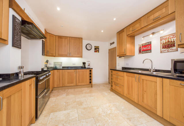 Bramdean Kitchen 1