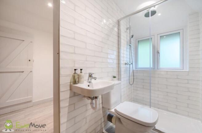 Ensuite Bedroom One