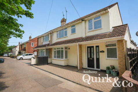 Canvey Road, Canvey Island, SS8