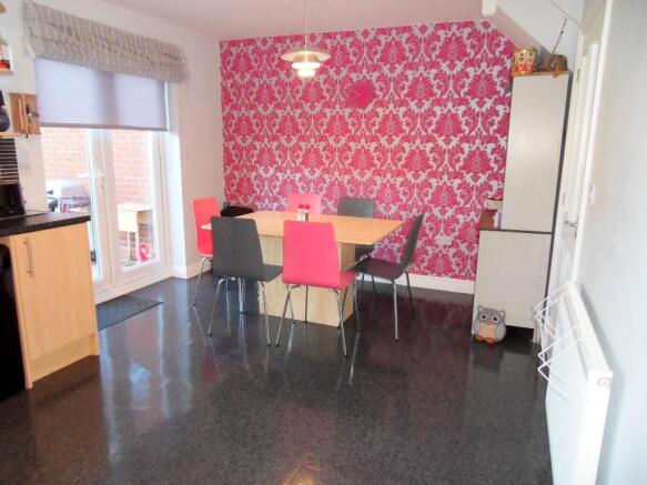 KITCHEN/DINER