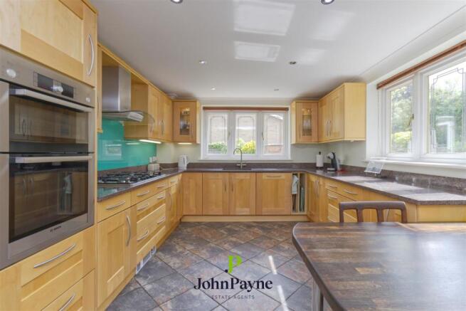 Fitted Kitchen