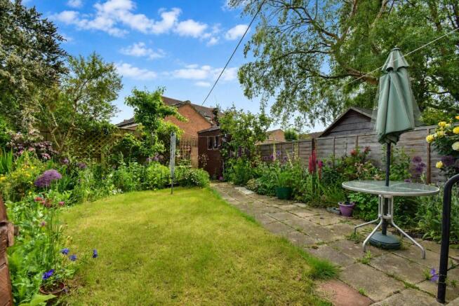 2 bed Semi-Detached for sale Image 12