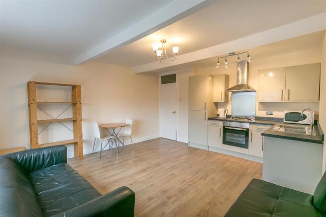 Lounge / Kitchen